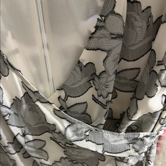 St. John White and Gray Floral Blouse - Picture 3 of 3